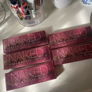Urban Decay Naked Cherry Palette Set